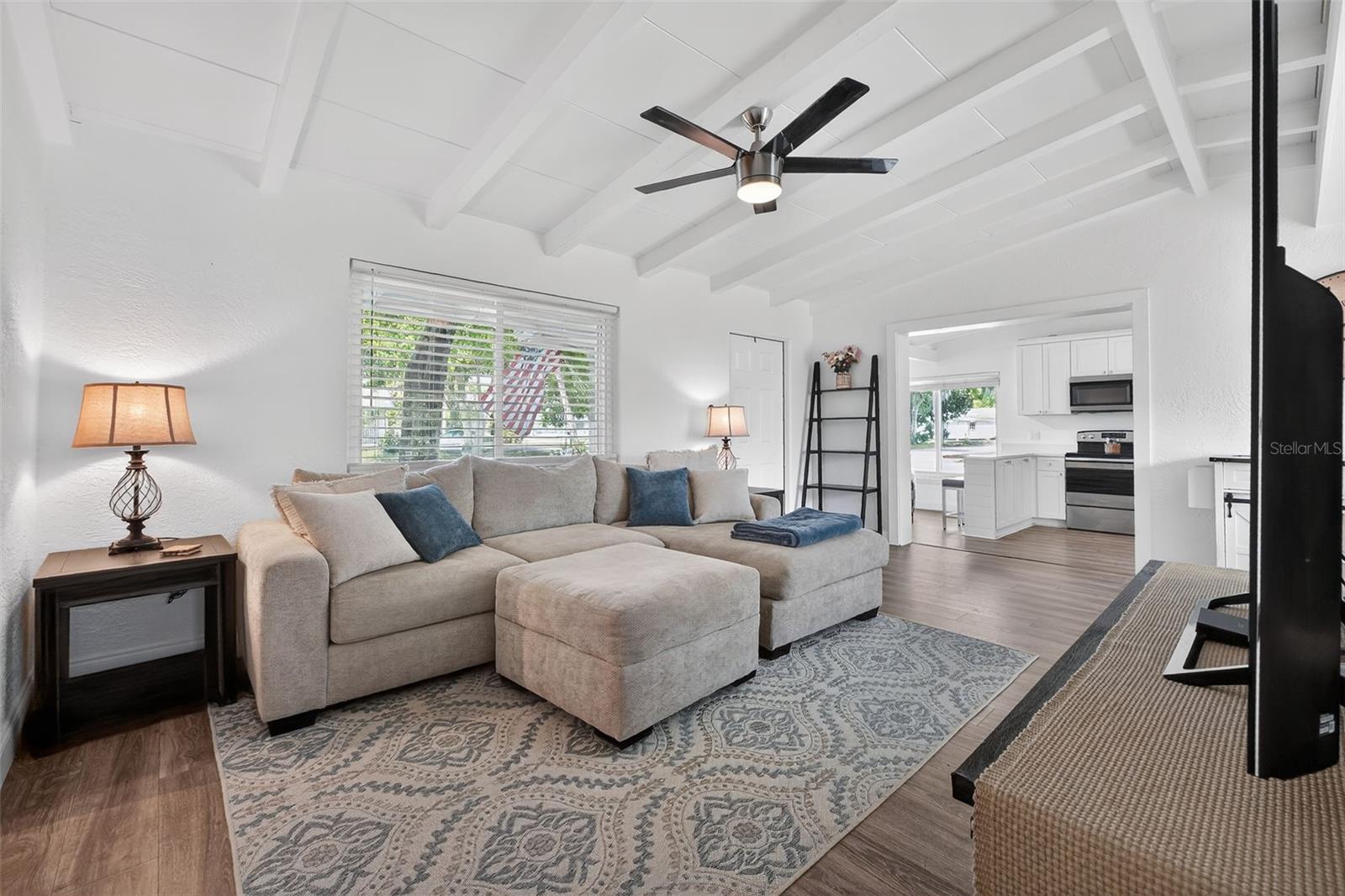 MENDALL HOMESTEAD - Residential