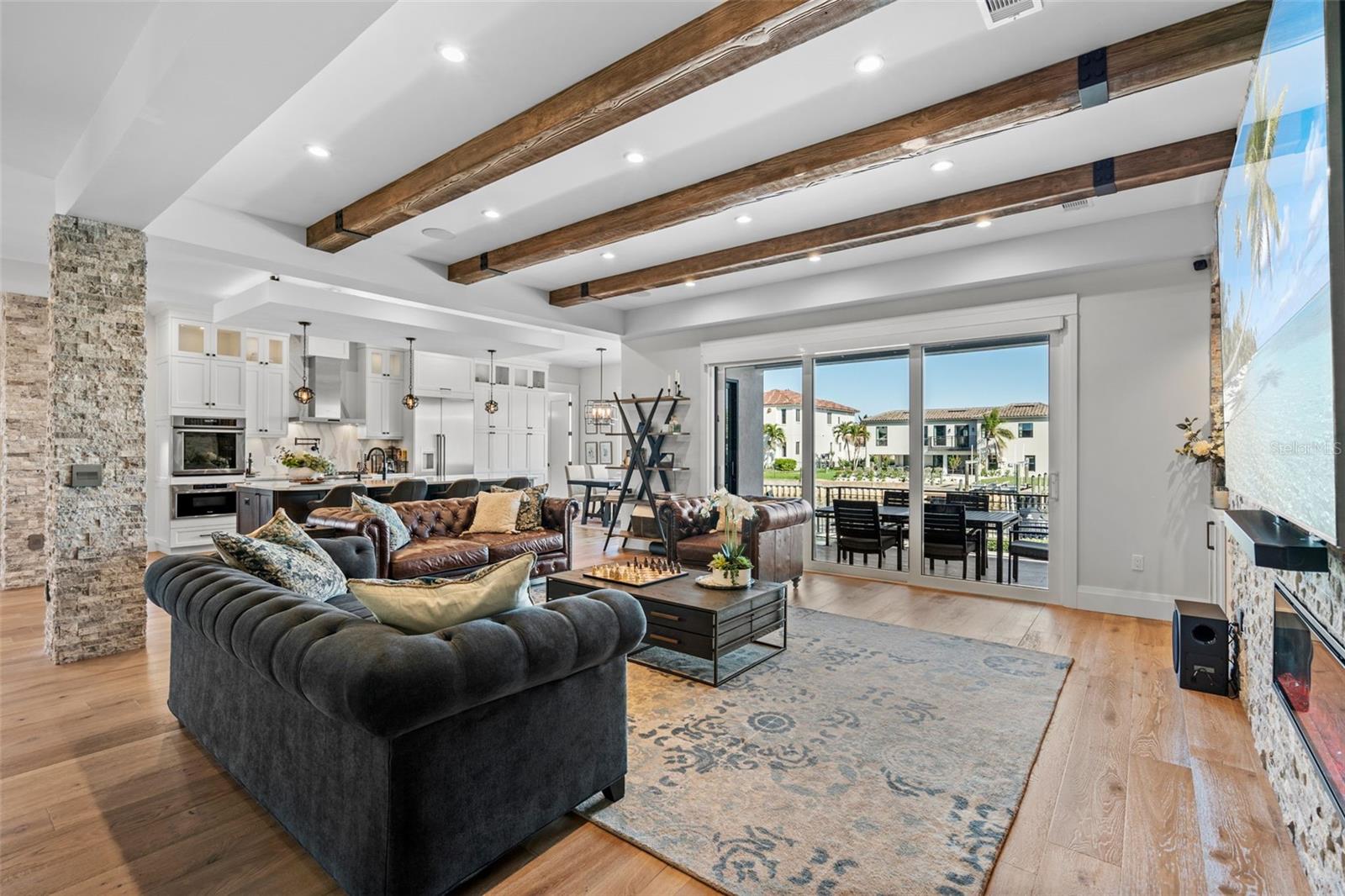 VENETIAN ISLES - Residential