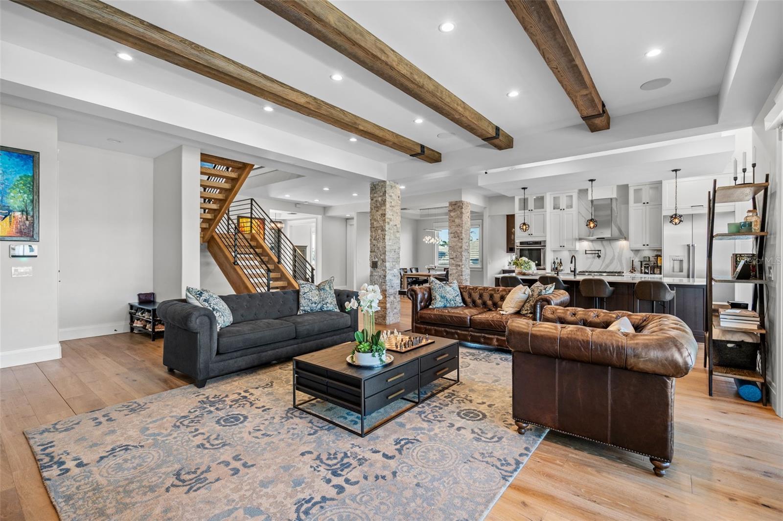 VENETIAN ISLES - Residential