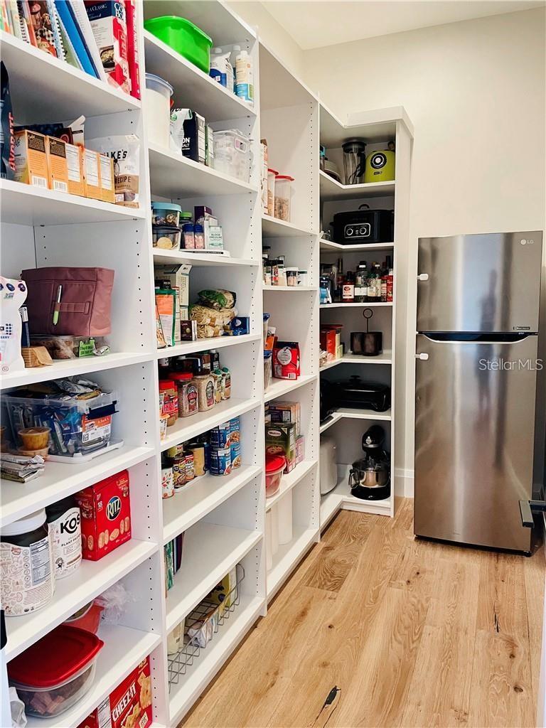 VENETIAN ISLES - Residential