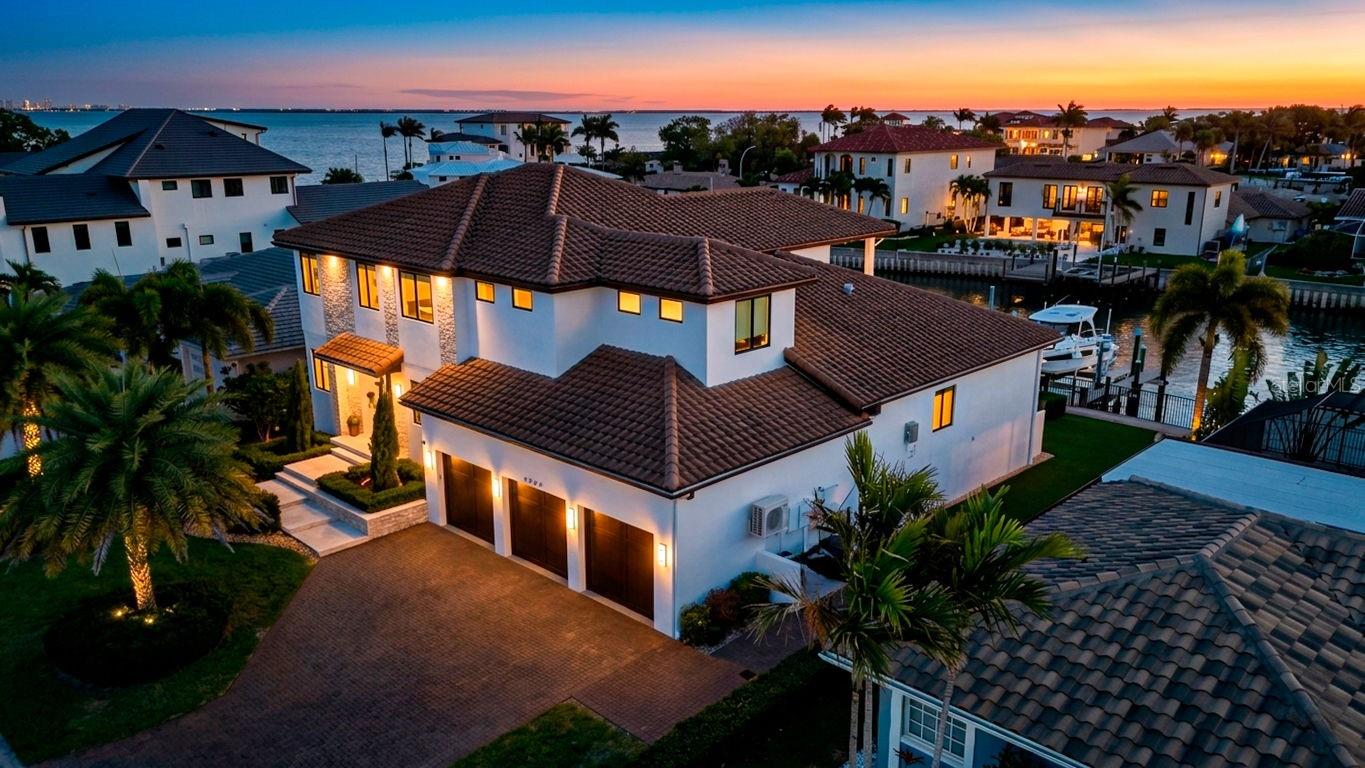 VENETIAN ISLES - Residential