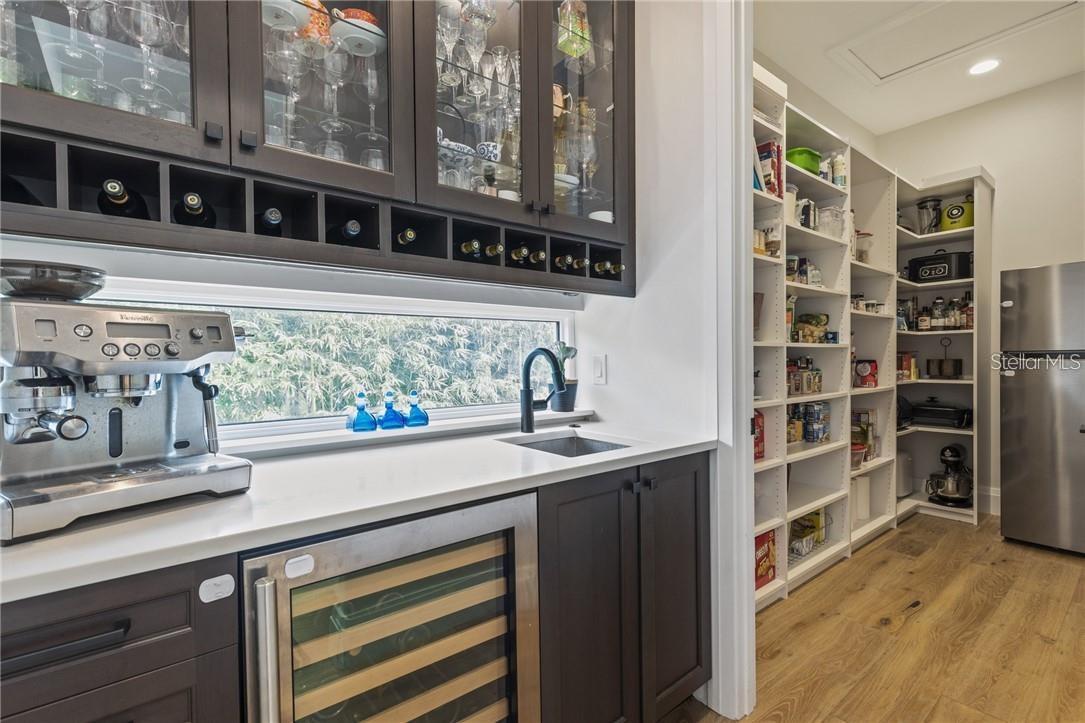 VENETIAN ISLES - Residential