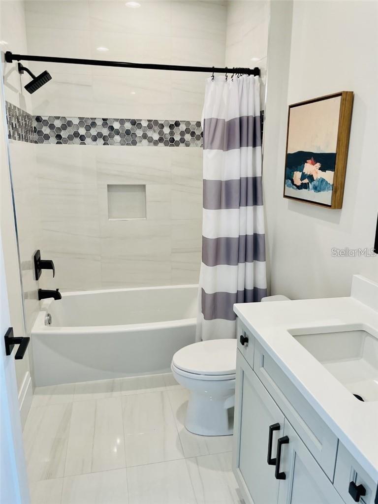 VENETIAN ISLES - Residential