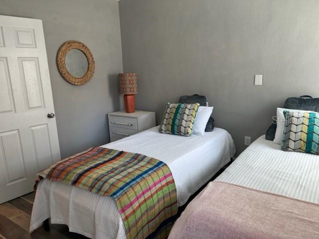 1137 HIGHLAND STREET S