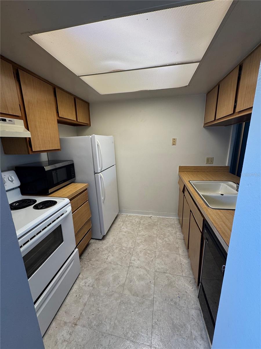 4508 S OAK DRIVE T22