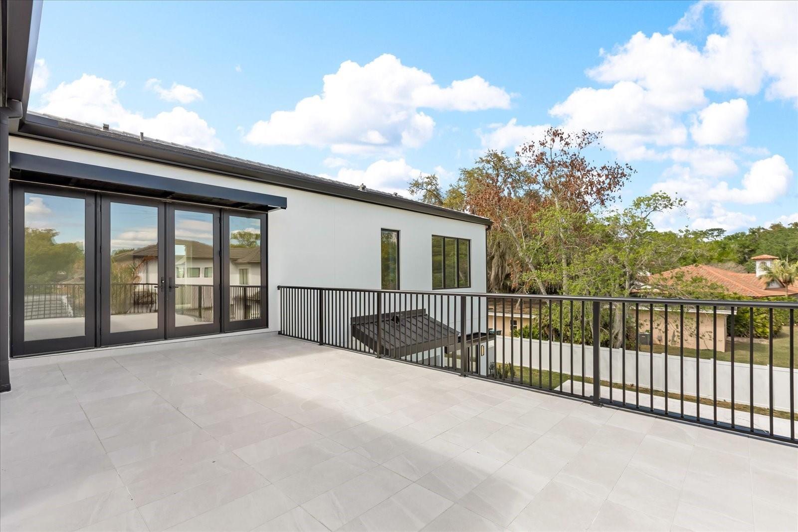 TUSCANIA - Residential