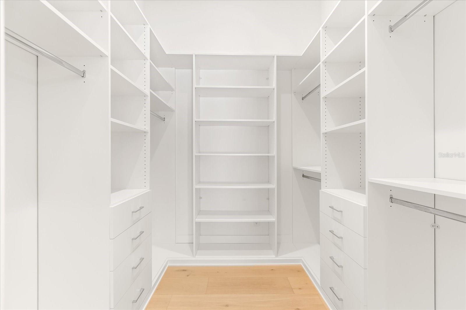 TUSCANIA - Residential