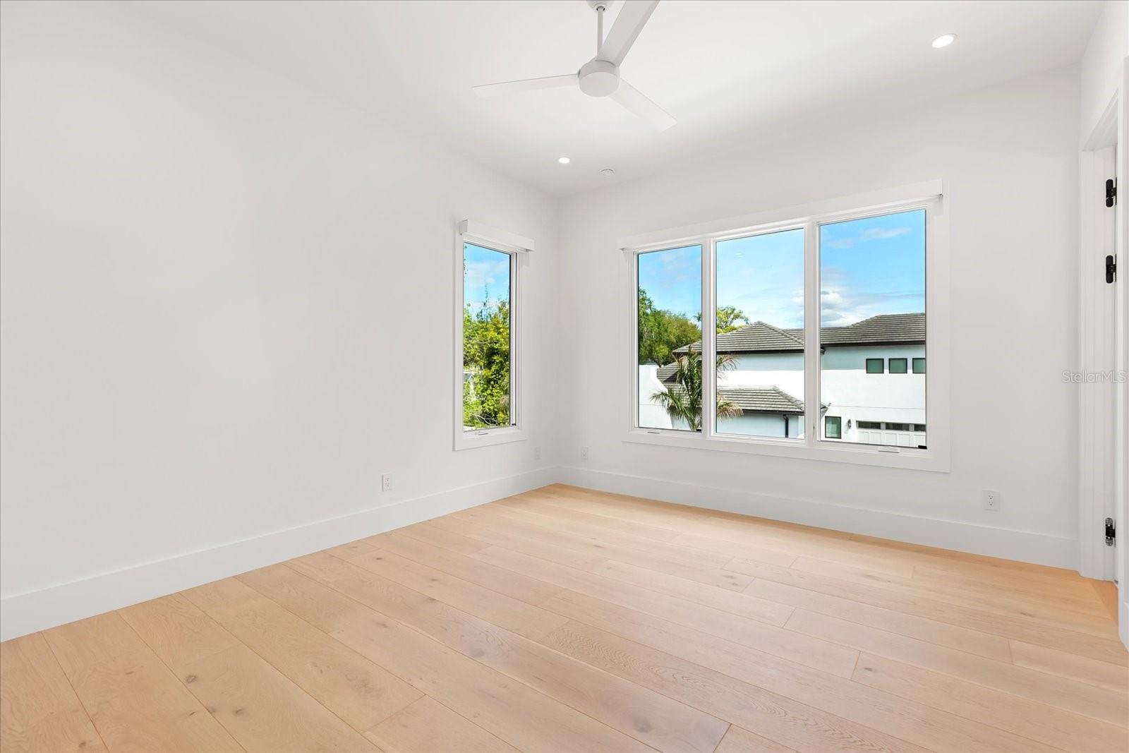 TUSCANIA - Residential