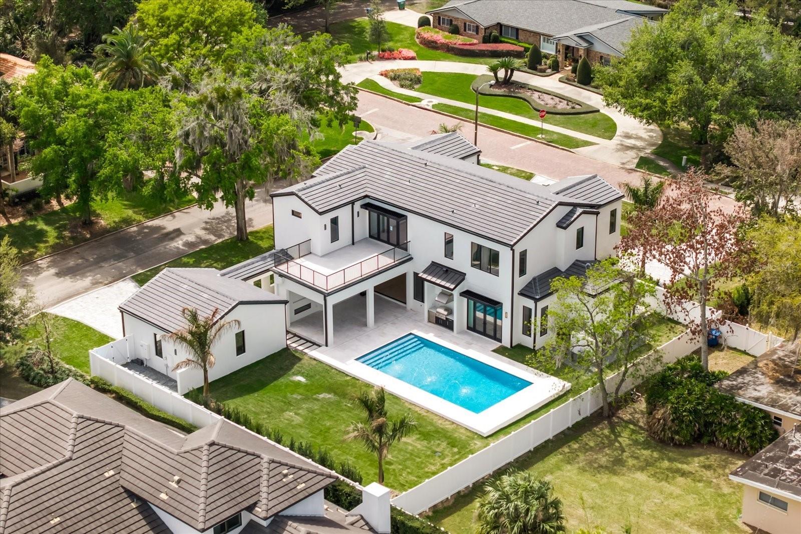 TUSCANIA - Residential