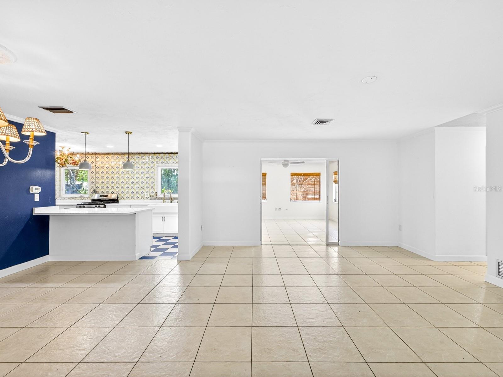 5927 DRIFTWOOD AVENUE