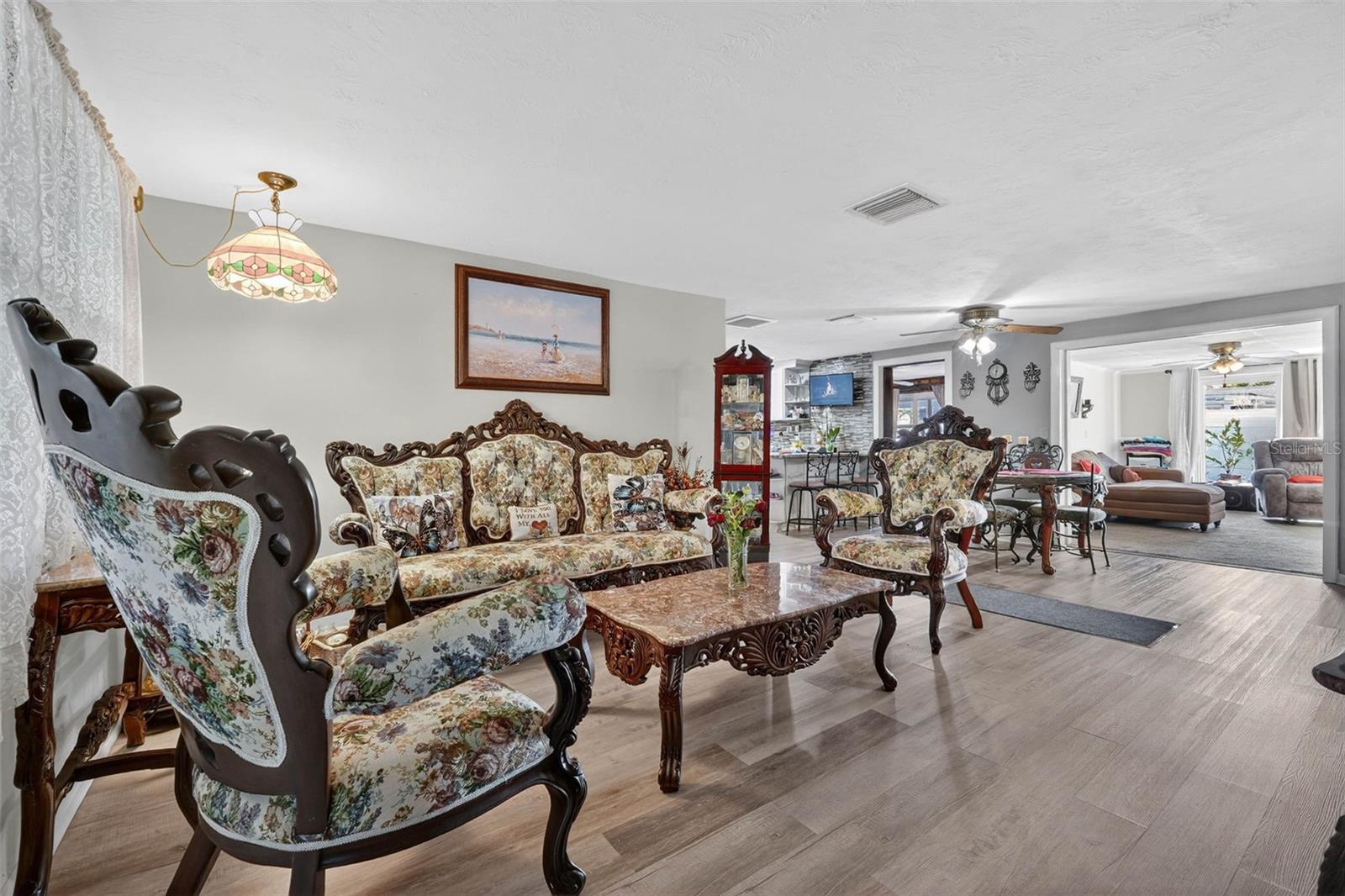 ALOHA GARDENS - Residential