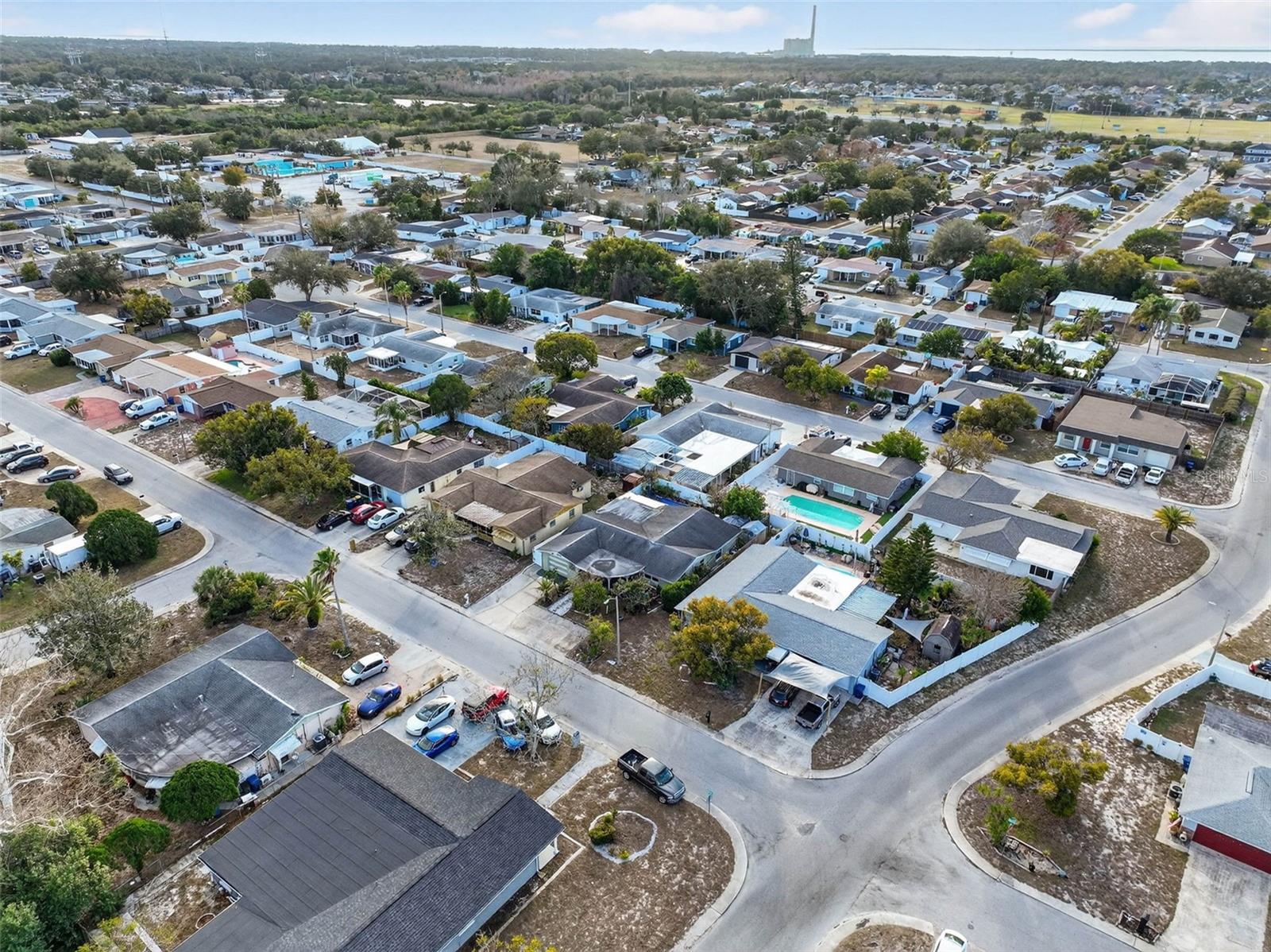 ALOHA GARDENS - Residential