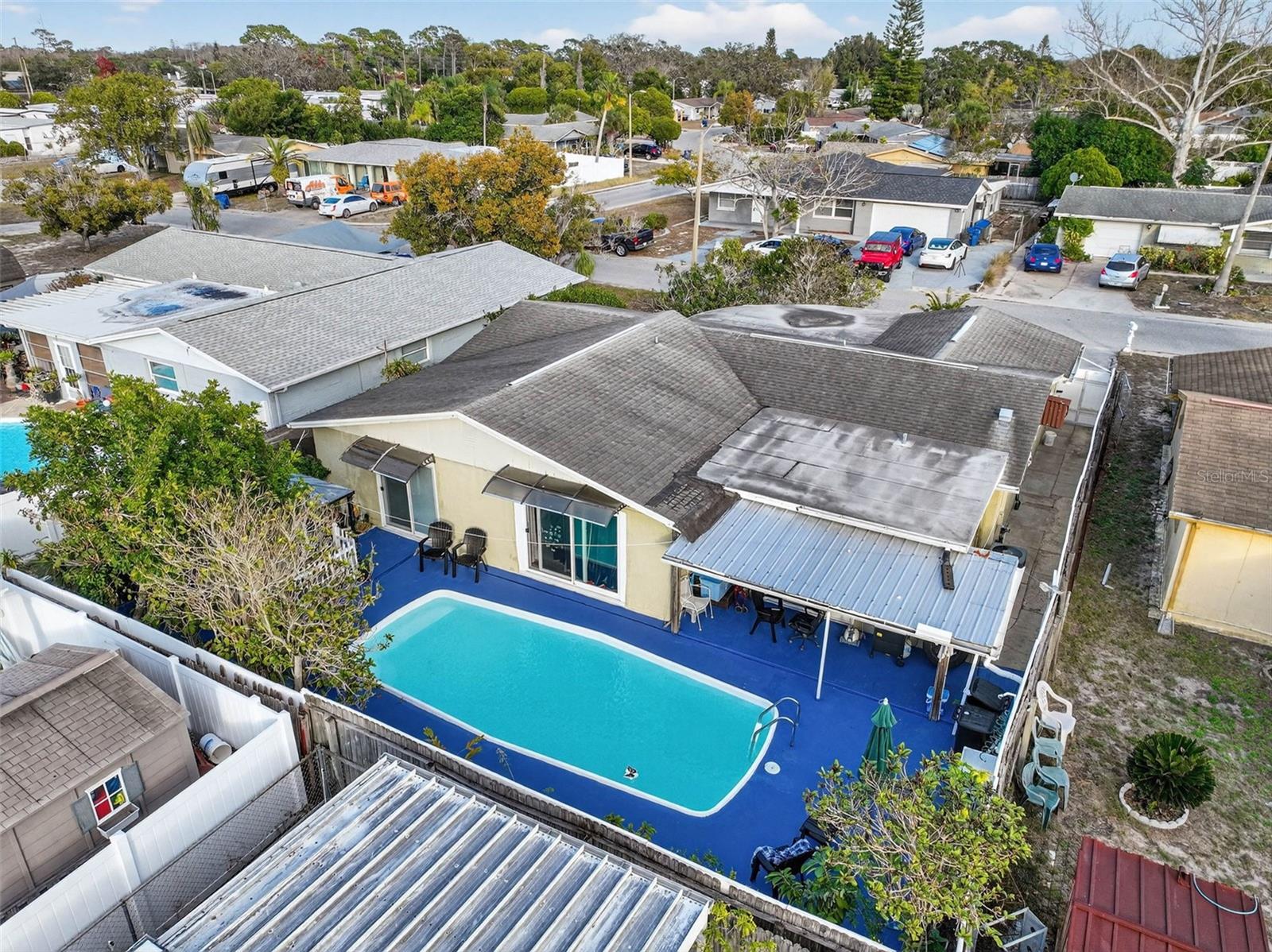 ALOHA GARDENS - Residential