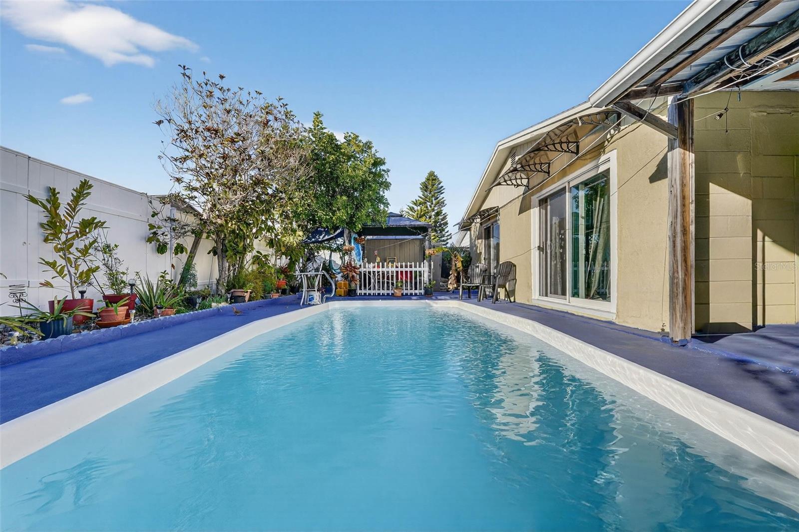 ALOHA GARDENS - Residential