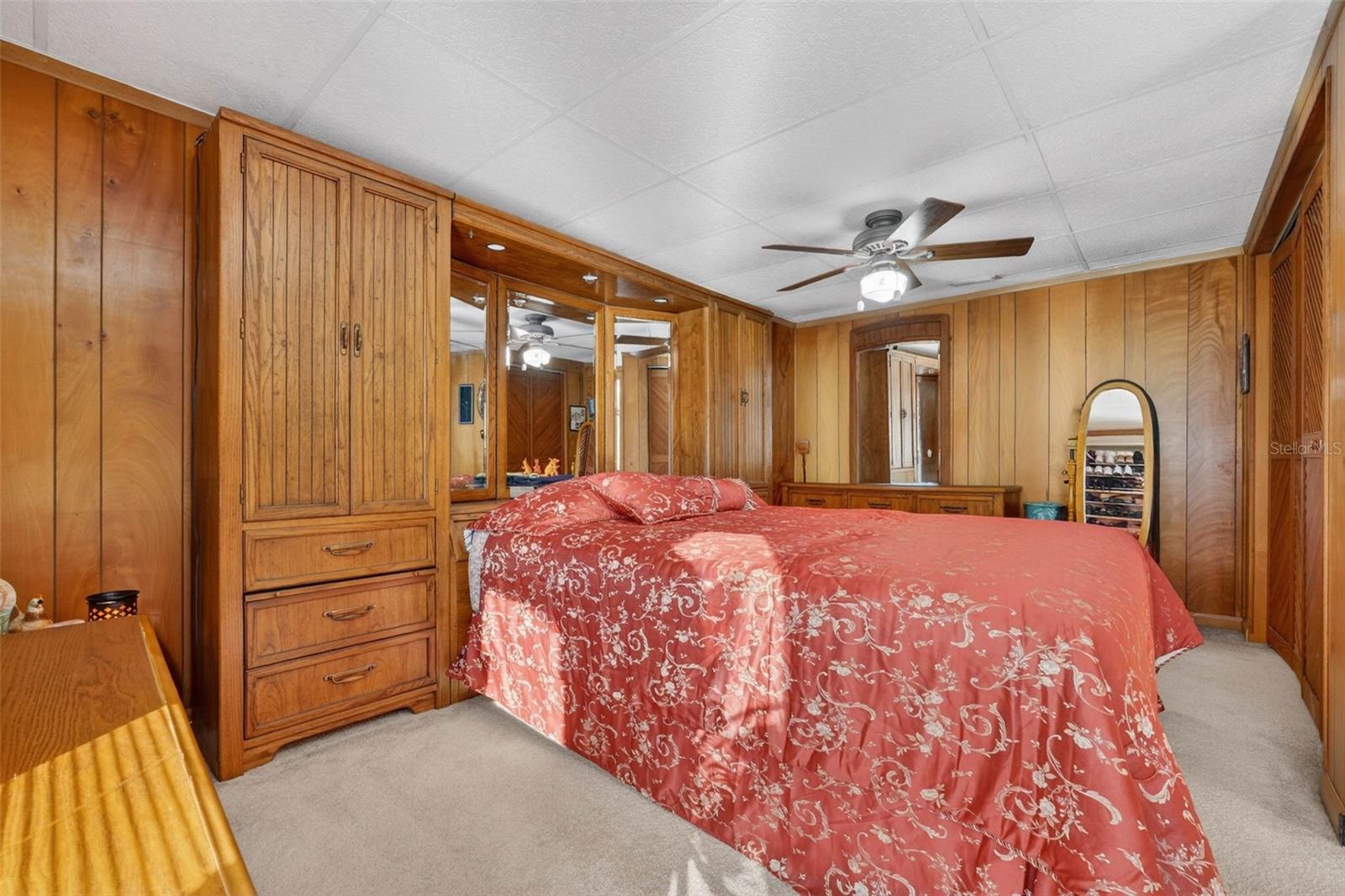 ALOHA GARDENS - Residential