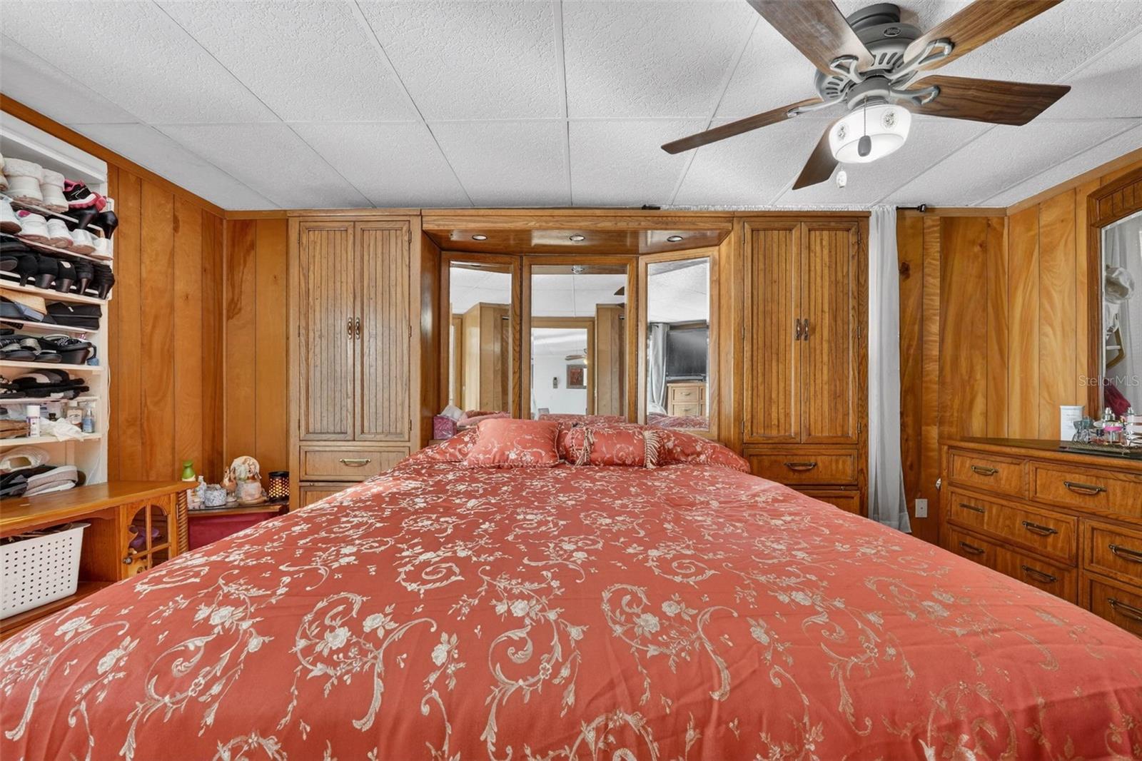 ALOHA GARDENS - Residential