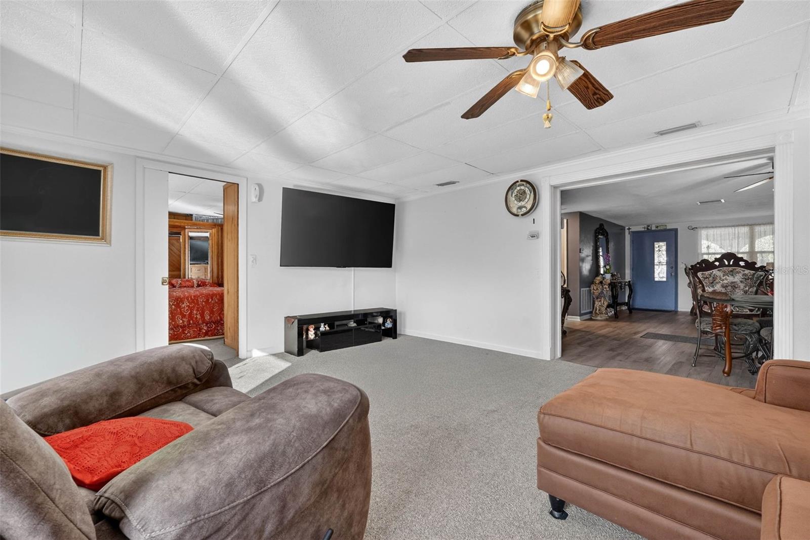 ALOHA GARDENS - Residential