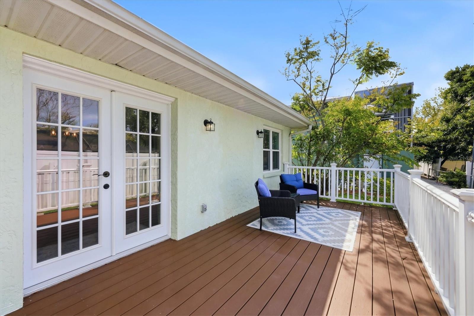 SOUTH VENICE - Residential