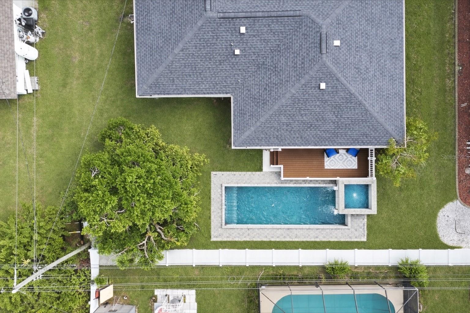 SOUTH VENICE - Residential