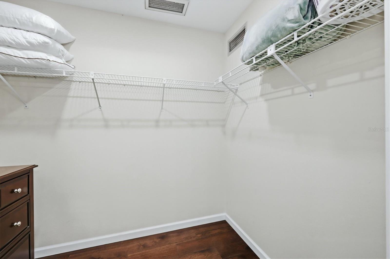 SOUTH VENICE - Residential