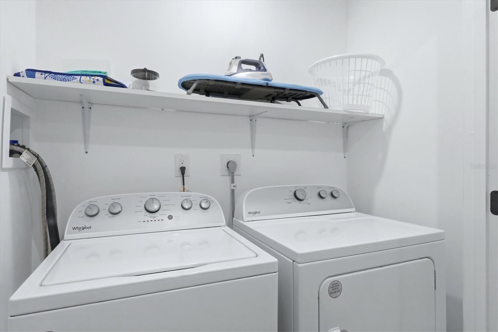 SOUTH VENICE - Residential