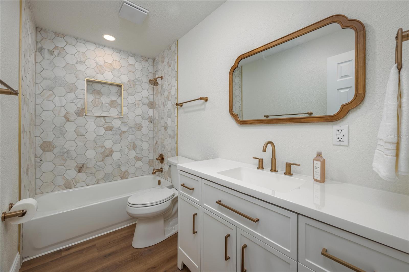 GROVE PARK - Residential