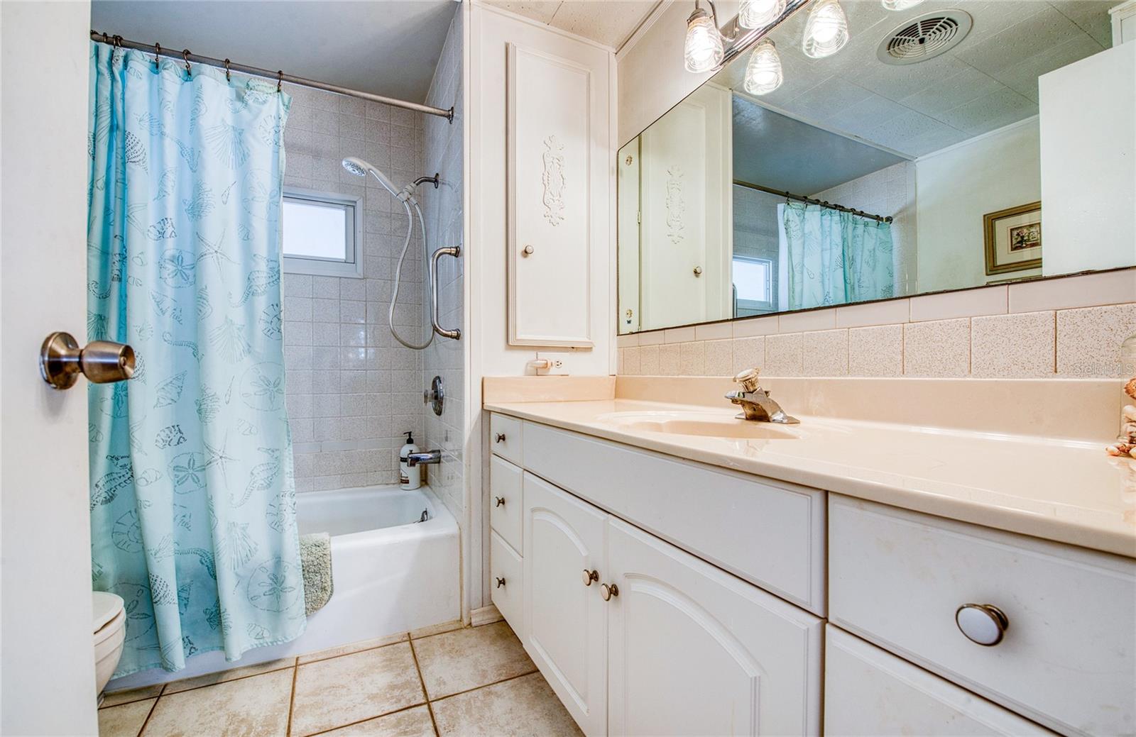 BAY ARISTOCRAT VILLAGE MOBILE HOME PARK UNREC - Residential