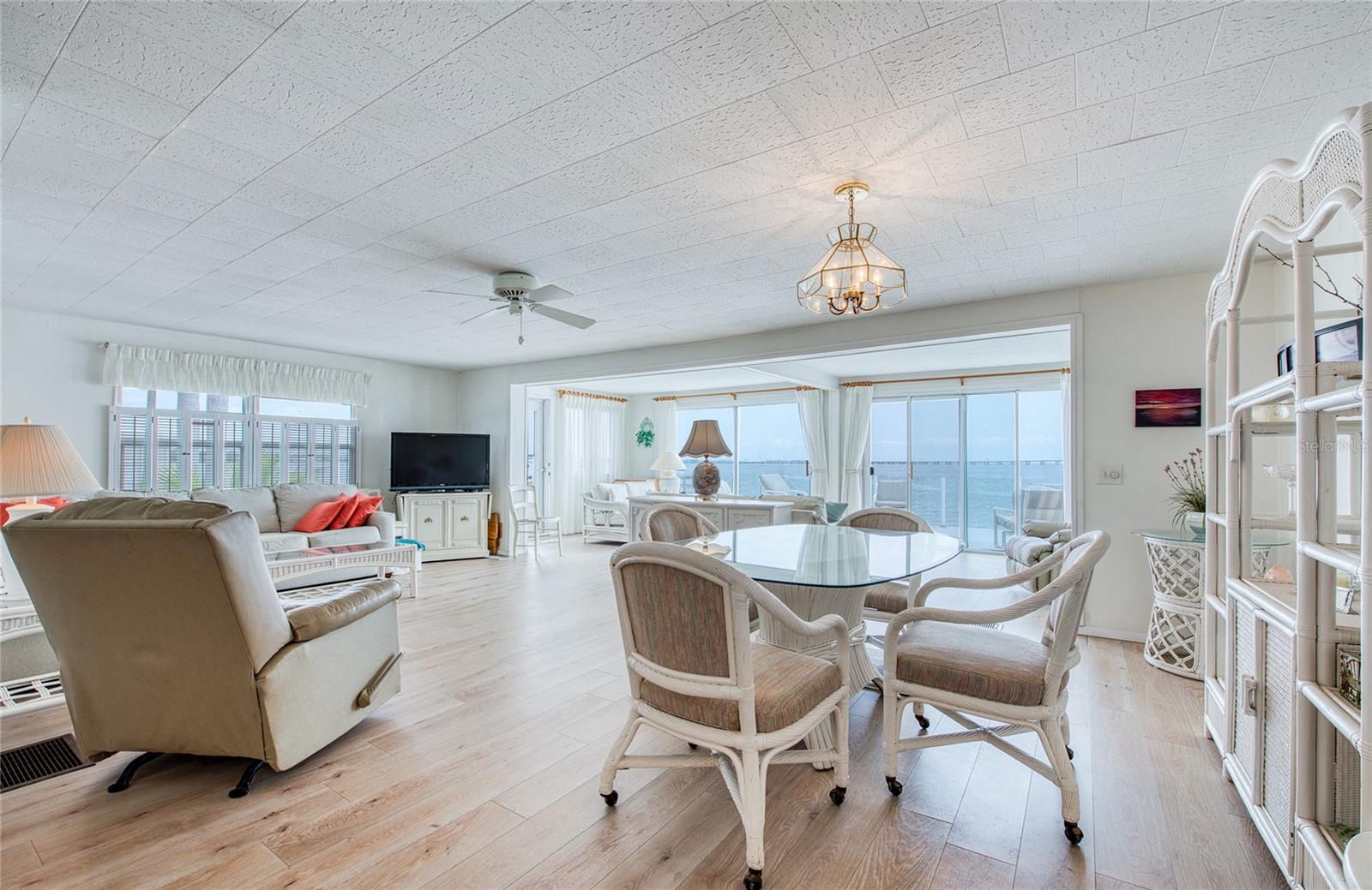 BAY ARISTOCRAT VILLAGE MOBILE HOME PARK UNREC - Residential