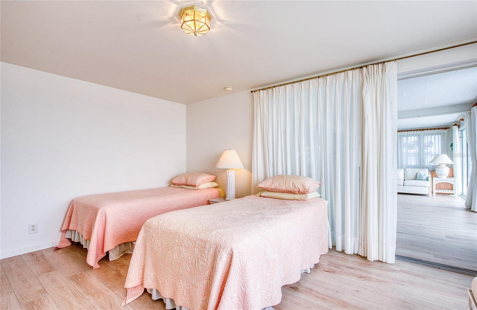 BAY ARISTOCRAT VILLAGE MOBILE HOME PARK UNREC - Residential