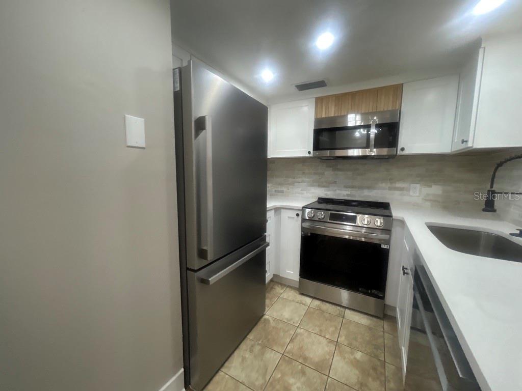 4901 ONYX LANE 102
