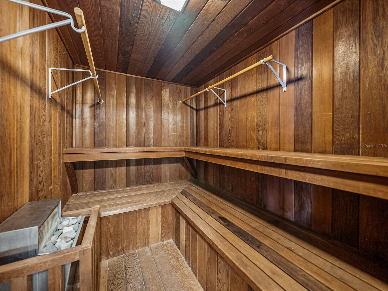 CRAIG W J RESUB - Residential