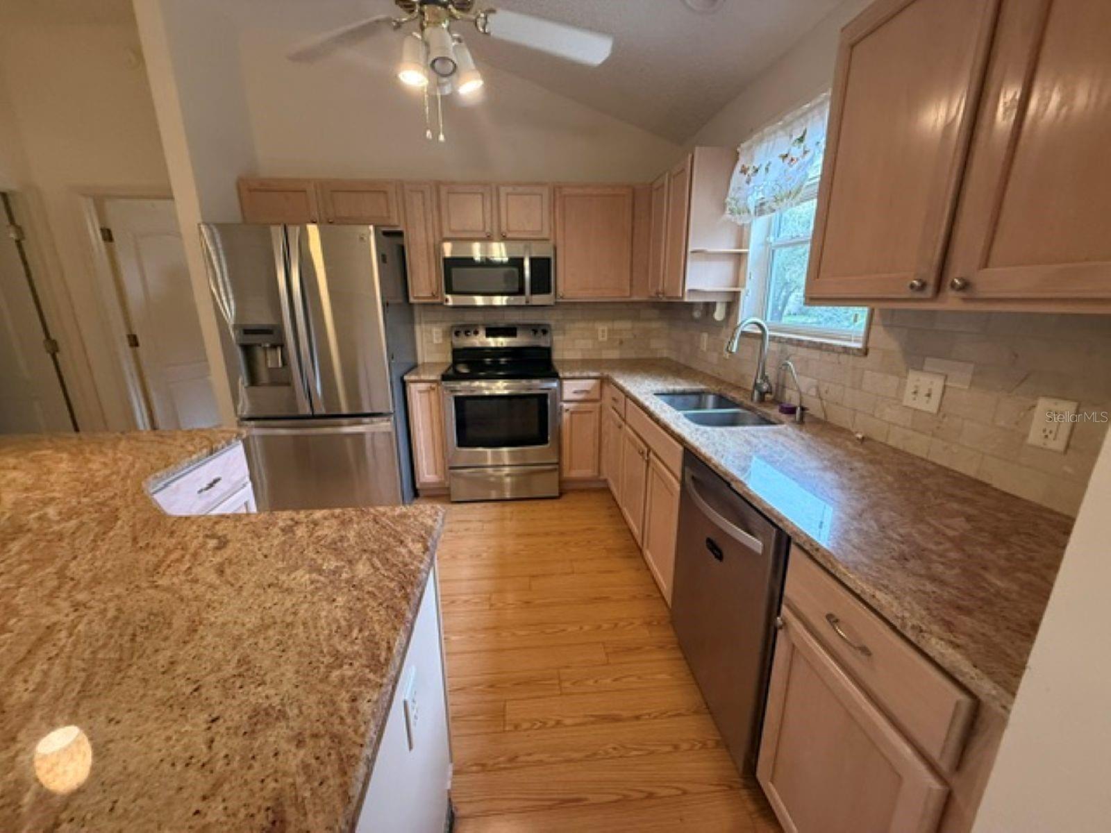 3105 BERWYN WAY