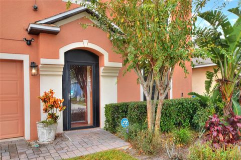 A home in WINTER HAVEN