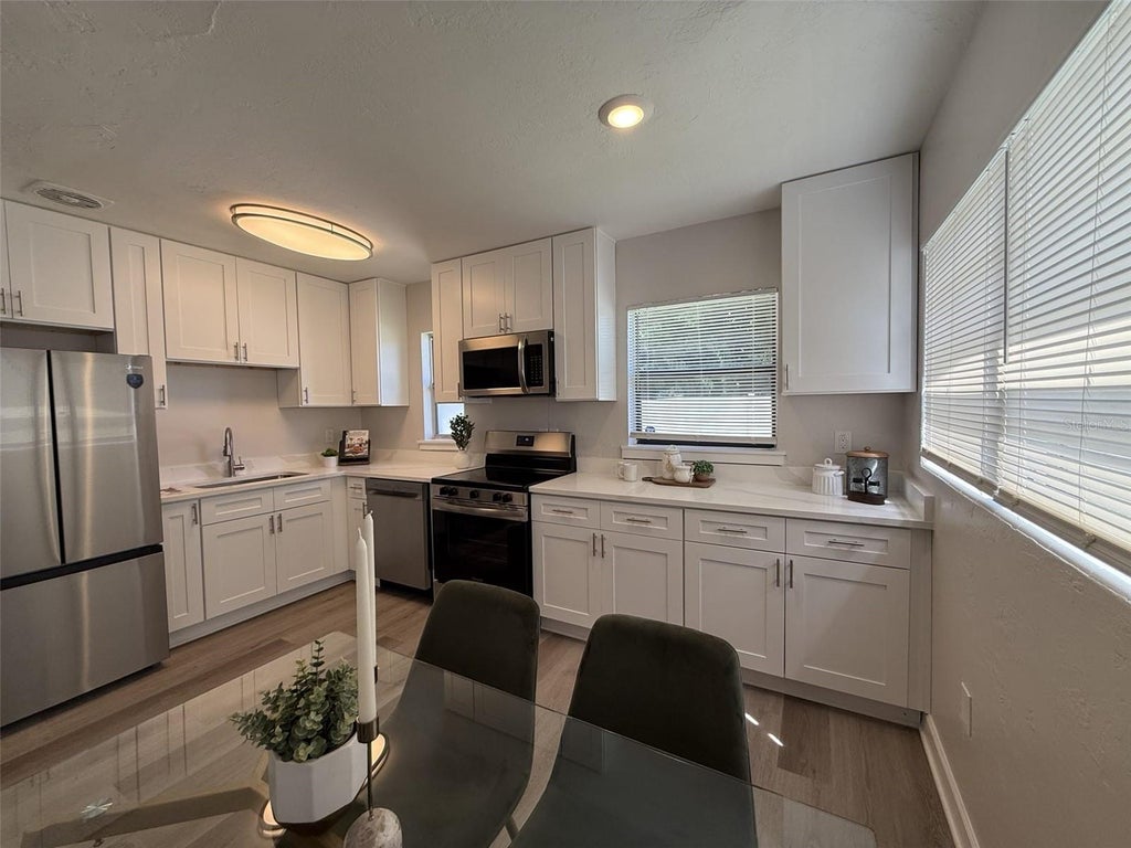 Photo of 327 Barbara Circle, Belleair, FL 33756 (MLS # S5156453)