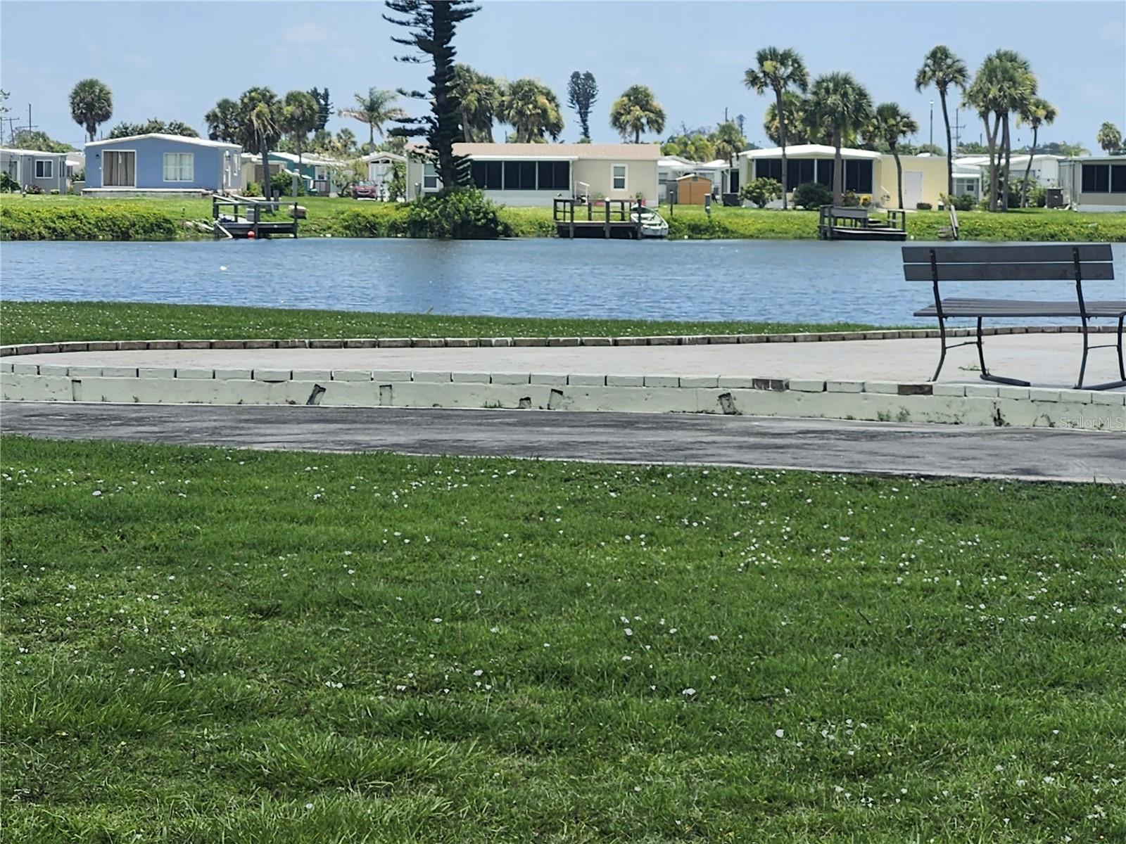 LEMON BAY ISLES PH 01 - Land
