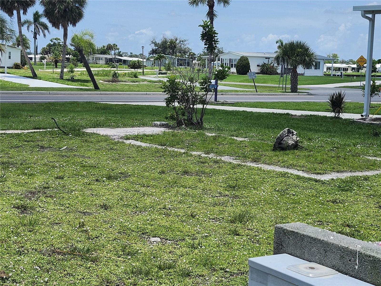 LEMON BAY ISLES PH 01 - Land