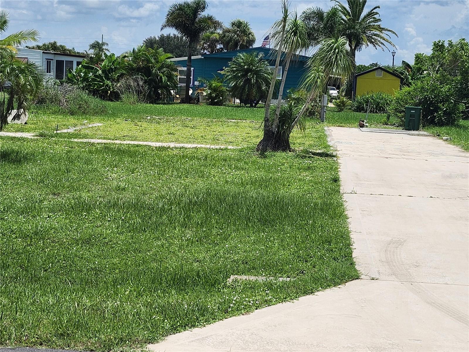 LEMON BAY ISLES PH 01 - Land