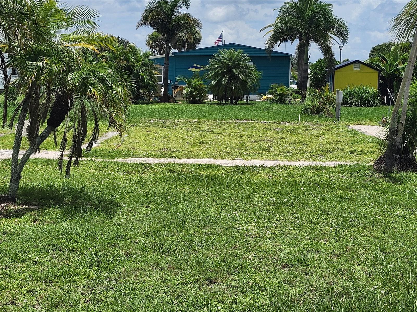 LEMON BAY ISLES PH 01 - Land