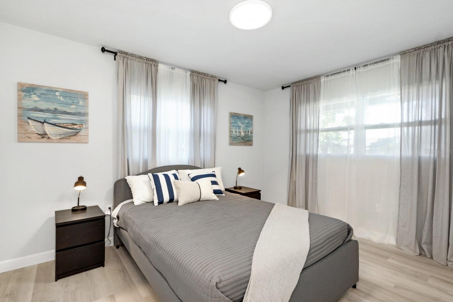 CLEAR VIEW MANOR - Residential