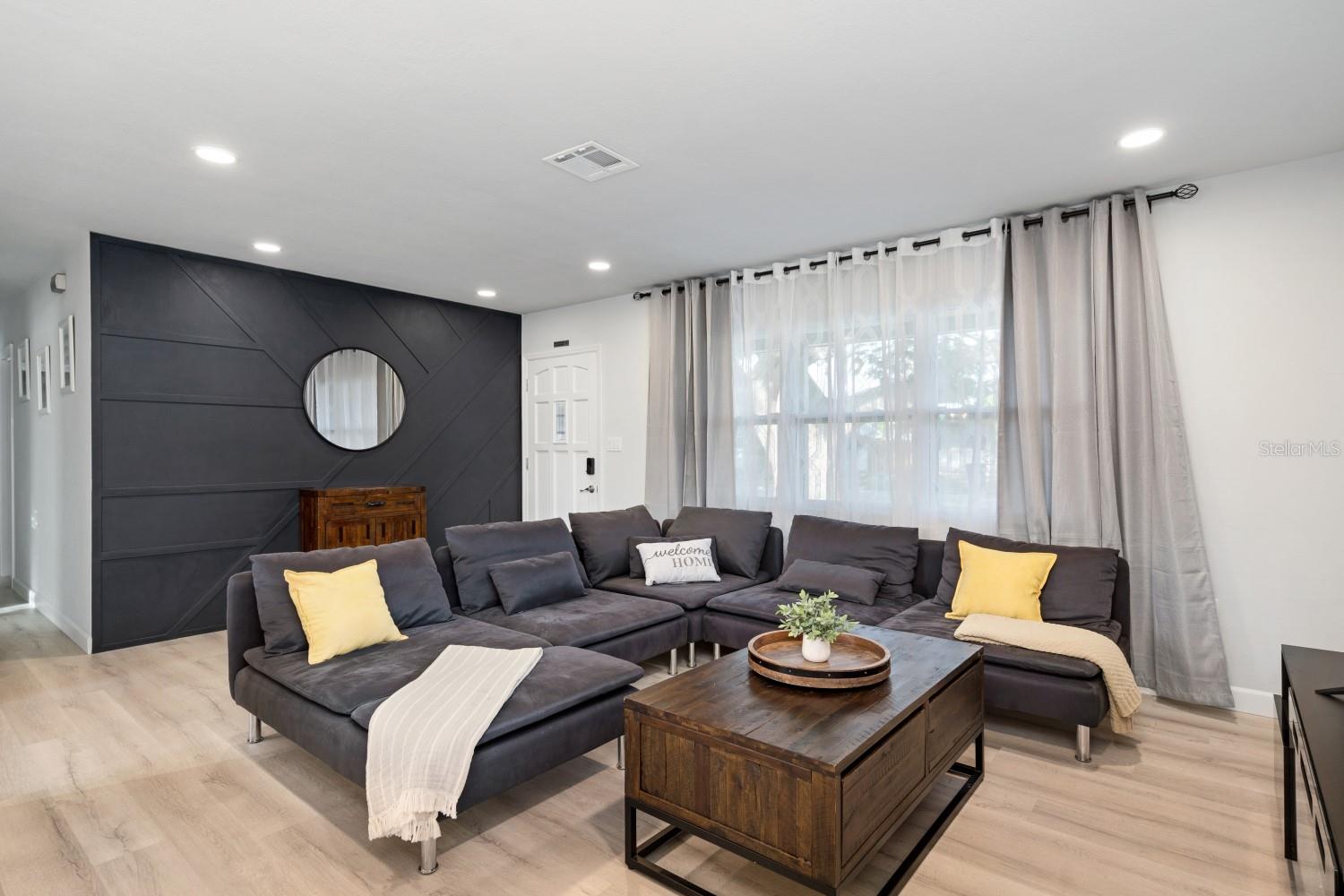 CLEAR VIEW MANOR - Residential