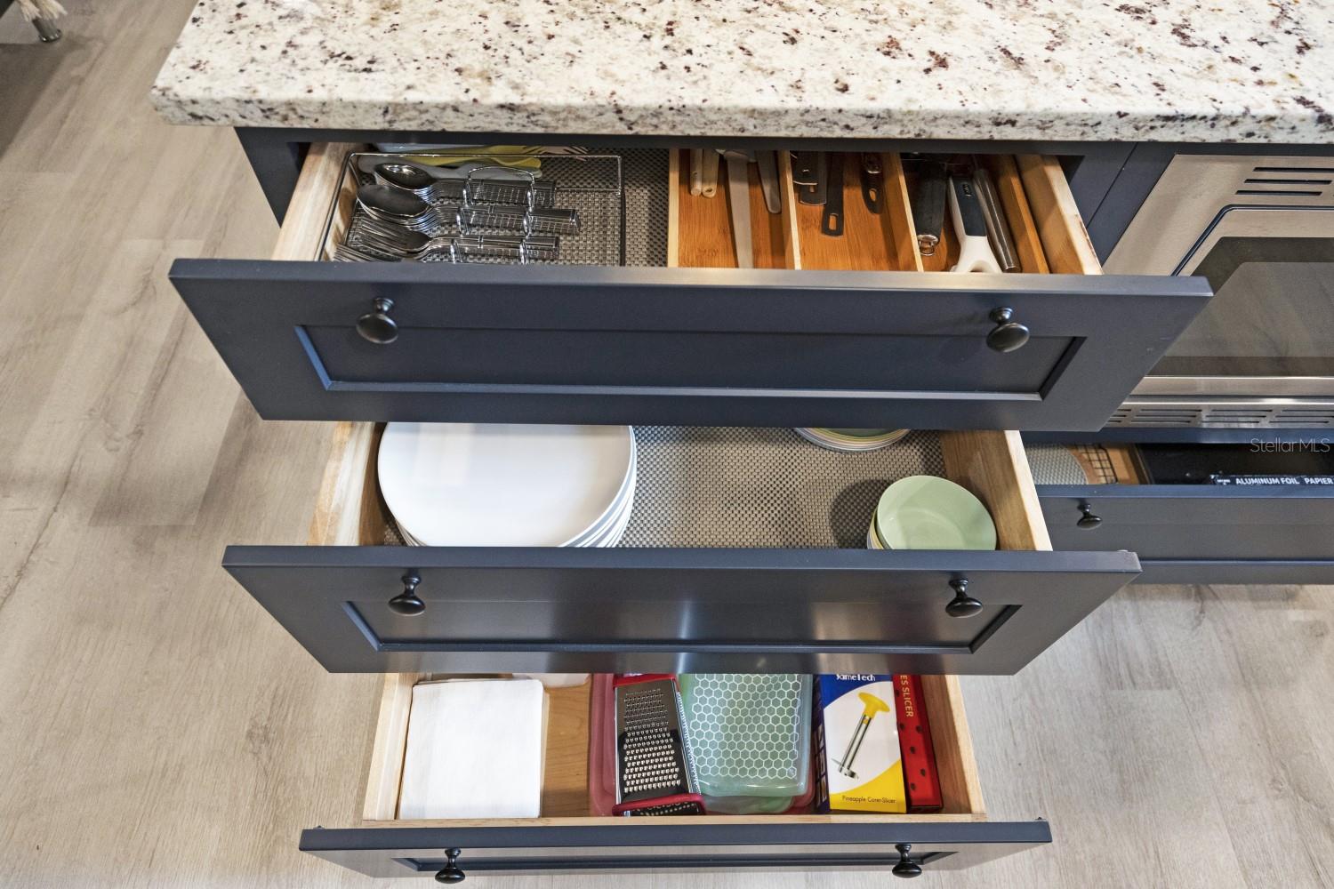 CLEAR VIEW MANOR - Residential