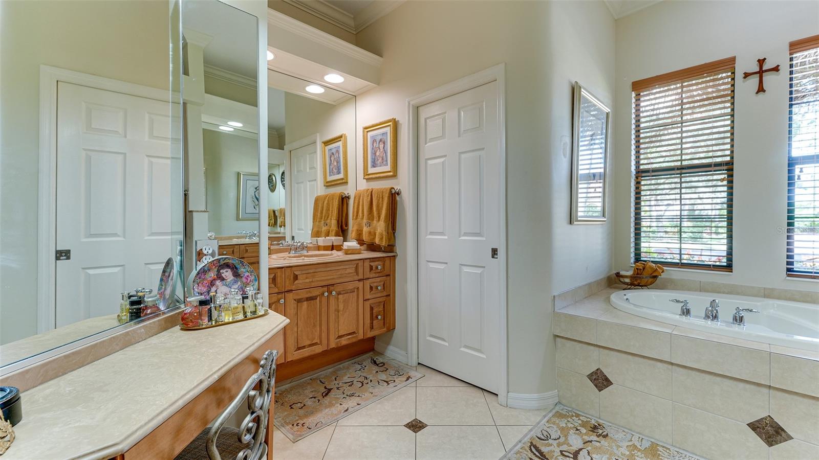 SILVER OAK - Residential