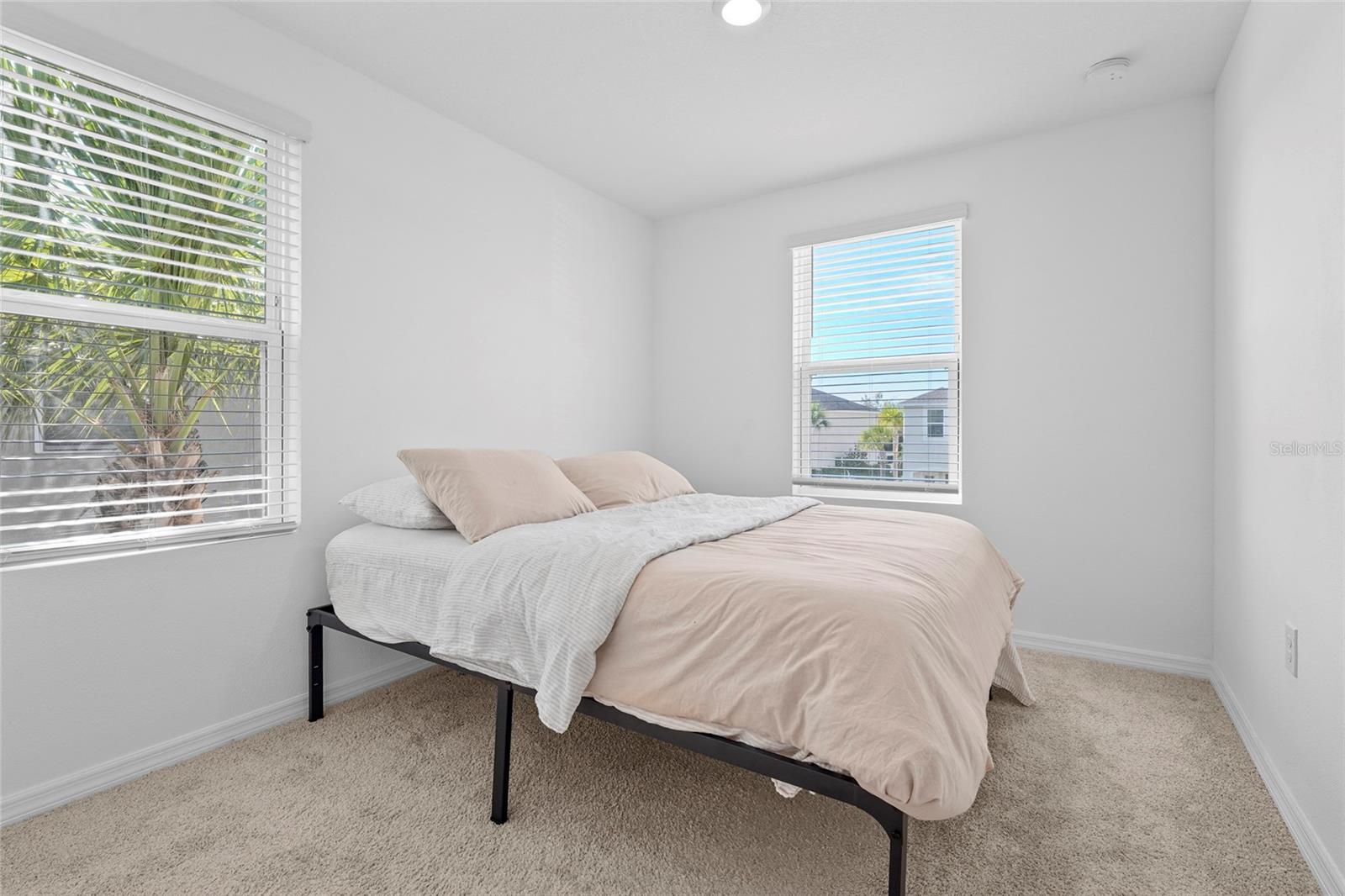 SKYE RANCH NBRHD TWO TWNHMS - Residential