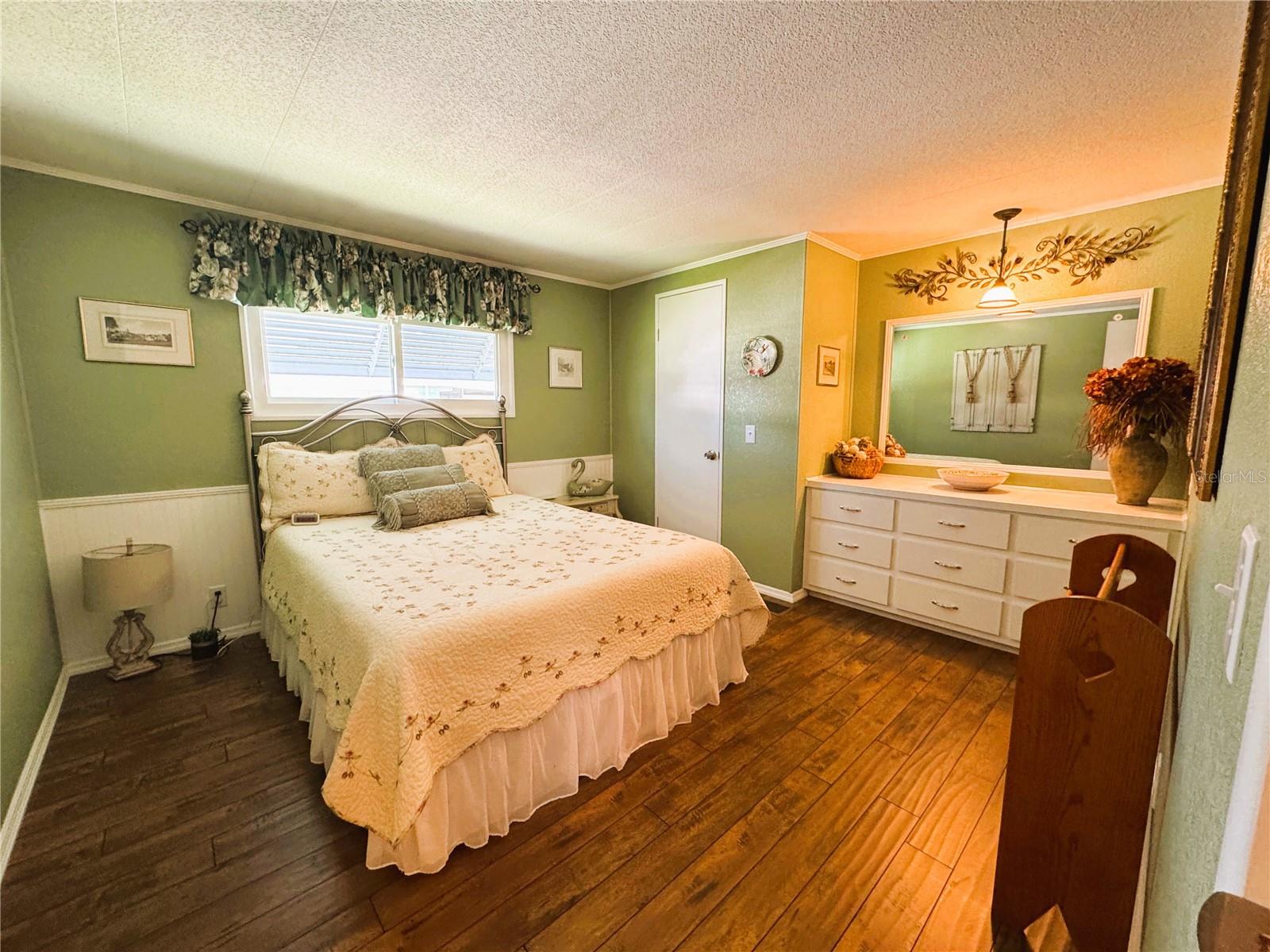 HAWTHORNE AT LEESBURG A COOP - Residential