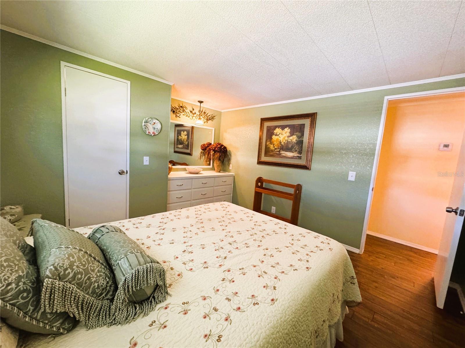 HAWTHORNE AT LEESBURG A COOP - Residential