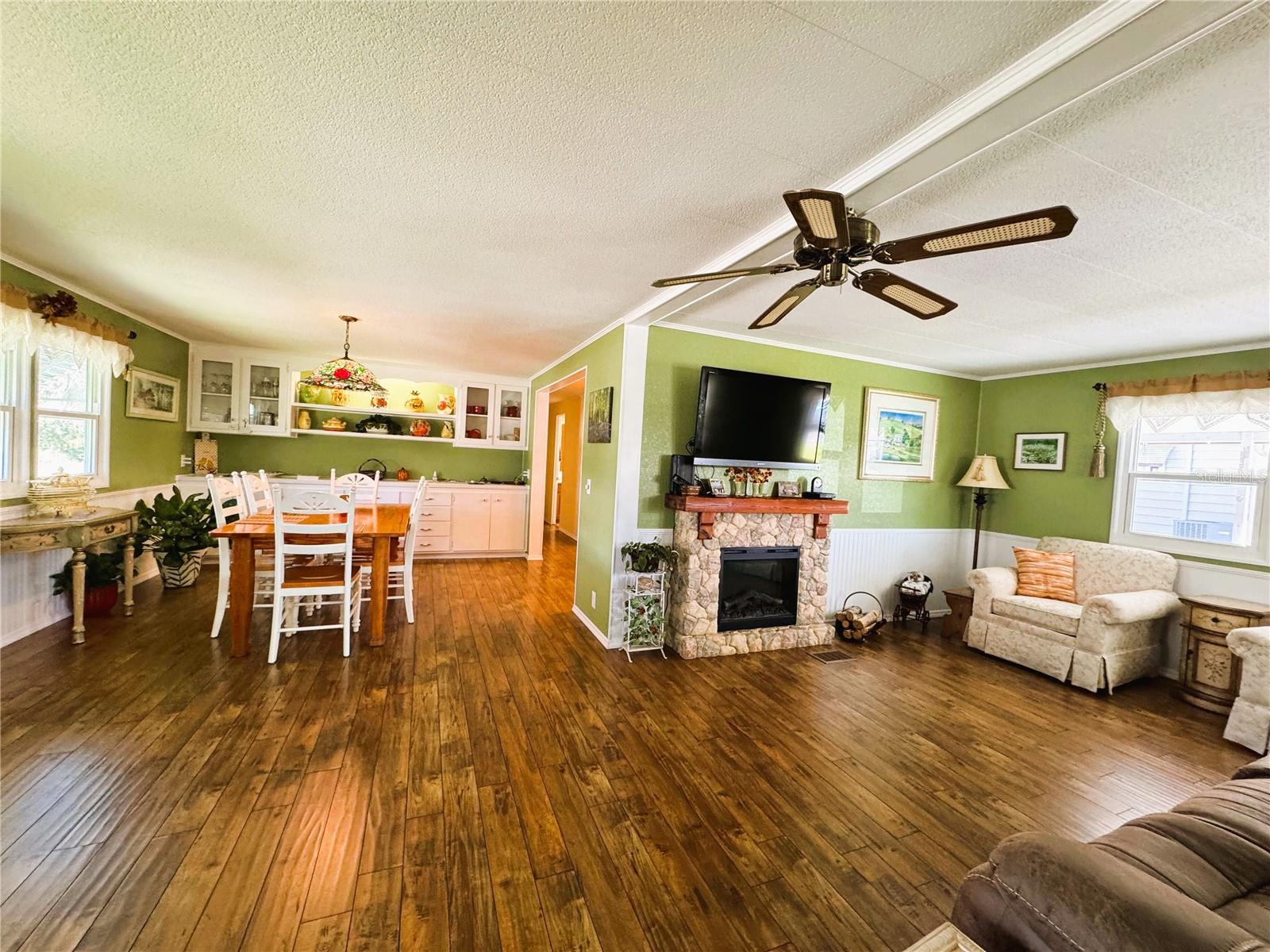 HAWTHORNE AT LEESBURG A COOP - Residential