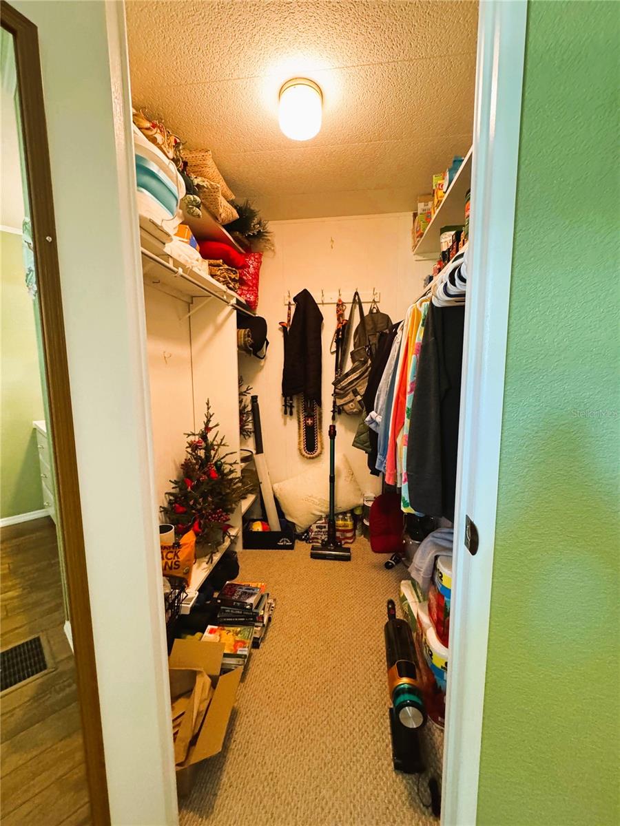 HAWTHORNE AT LEESBURG A COOP - Residential