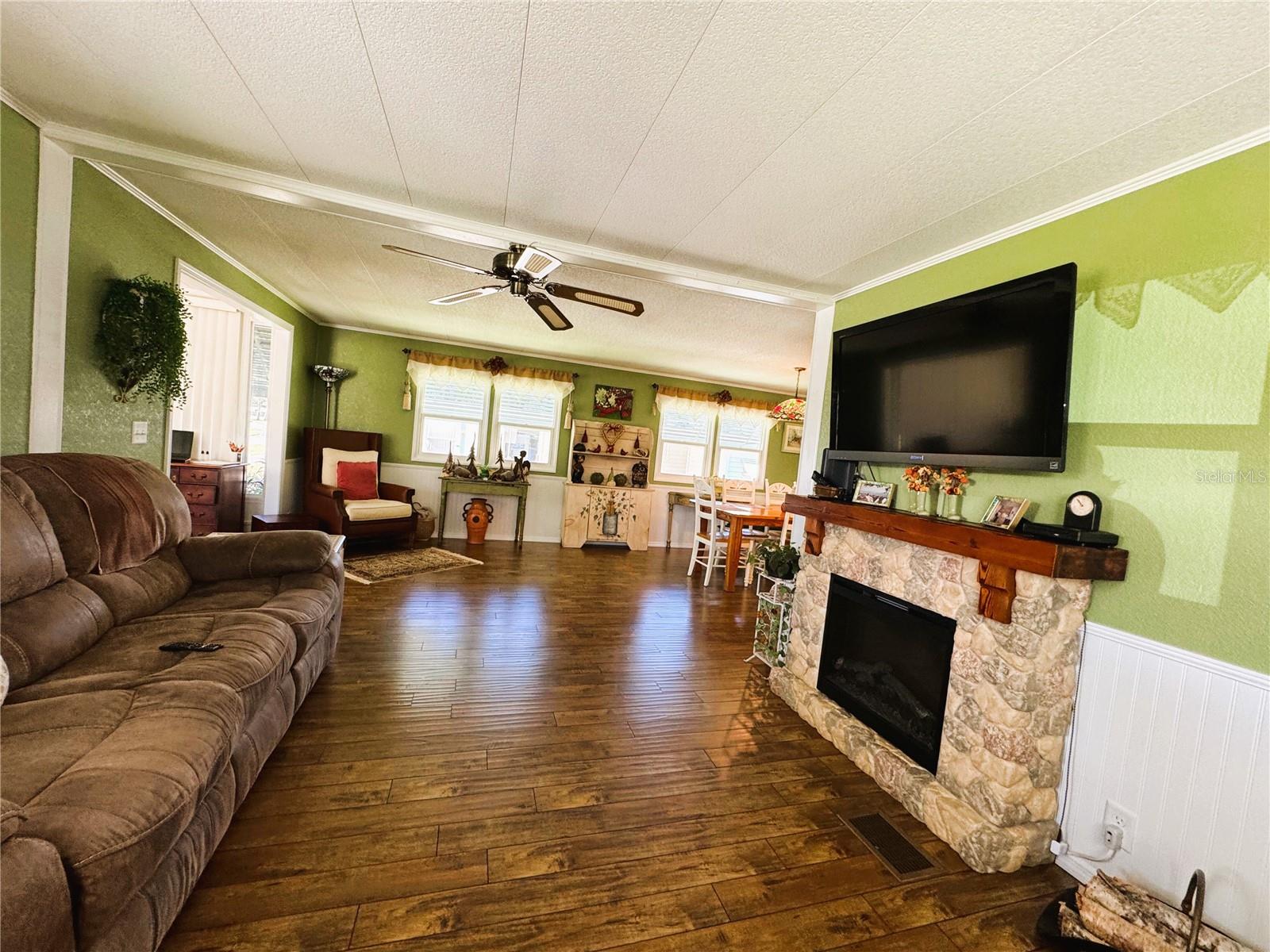 HAWTHORNE AT LEESBURG A COOP - Residential