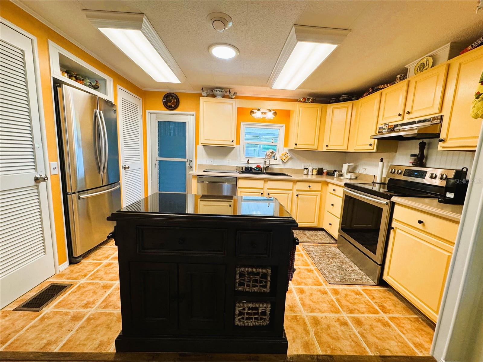 HAWTHORNE AT LEESBURG A COOP - Residential