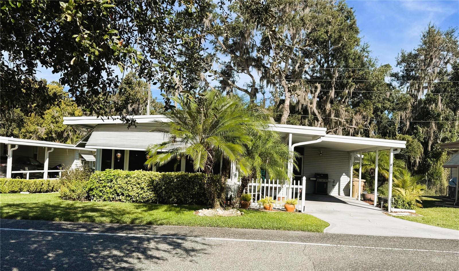 HAWTHORNE AT LEESBURG A COOP - Residential